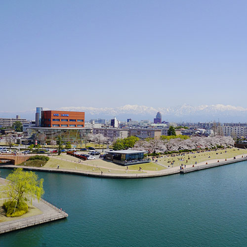富山市内